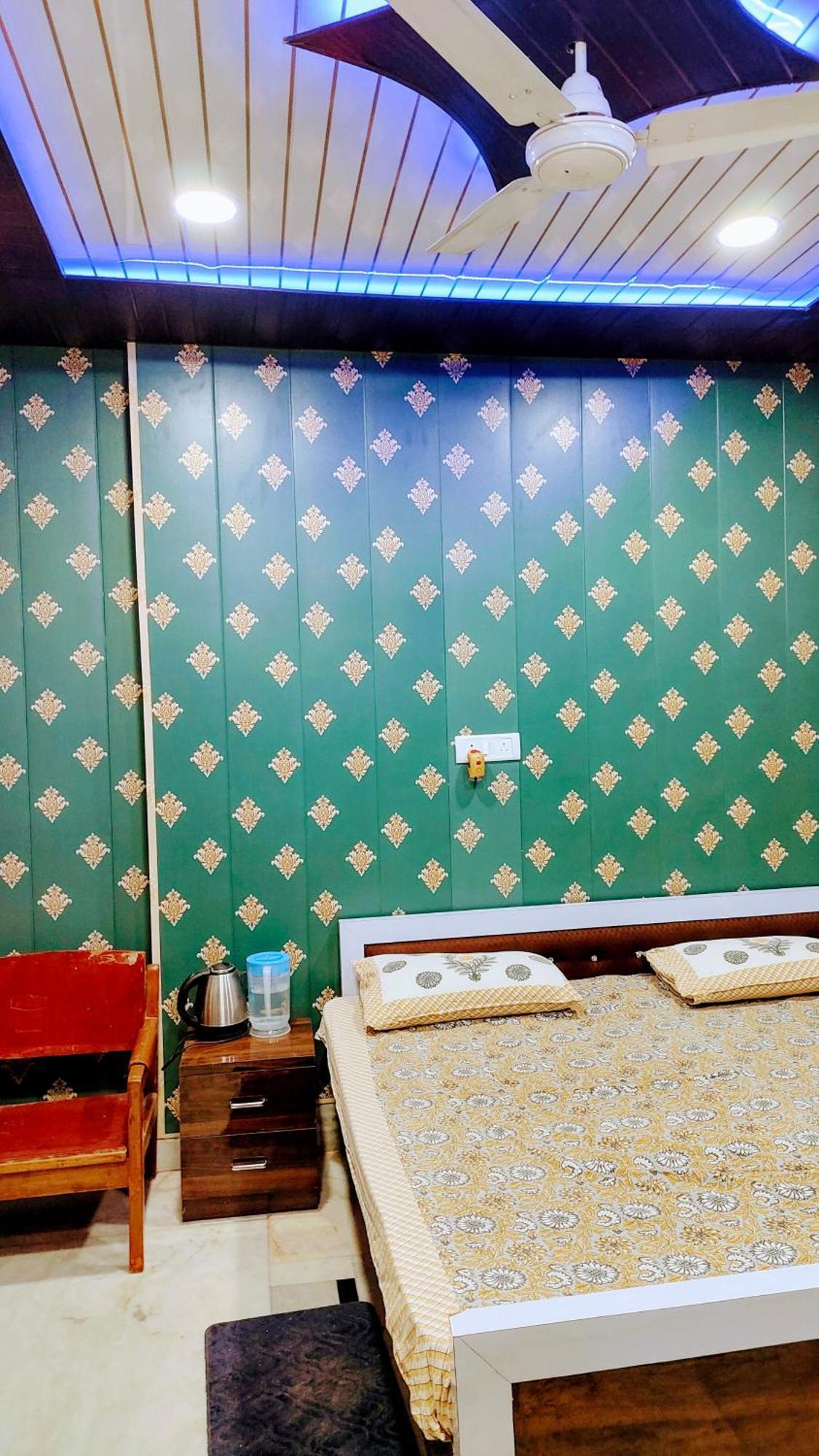 Hotel Raju Homestay Ayodhya 150 Meters From Shree Ram Janmbhoomi Temple 200 Meters From Ayodhya Dham Railway Station Dış mekan fotoğraf